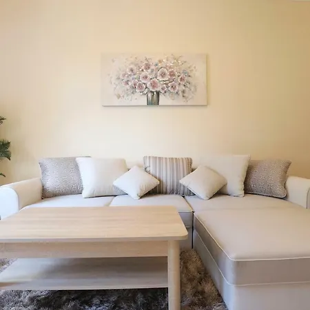 Aparthotel Aphrodite 4*