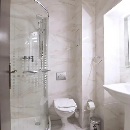 Aparthotel Aphrodite 4*
