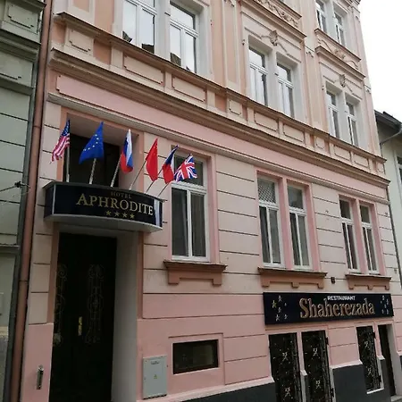 Aphrodite Lägenhetshotell 4*